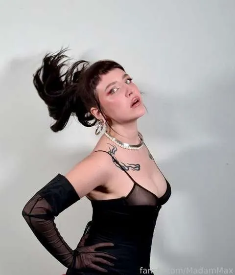 @maxinevoss