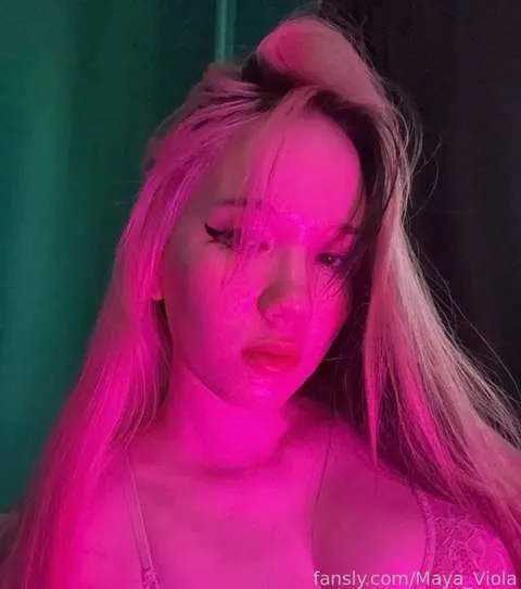@Maya_Viola