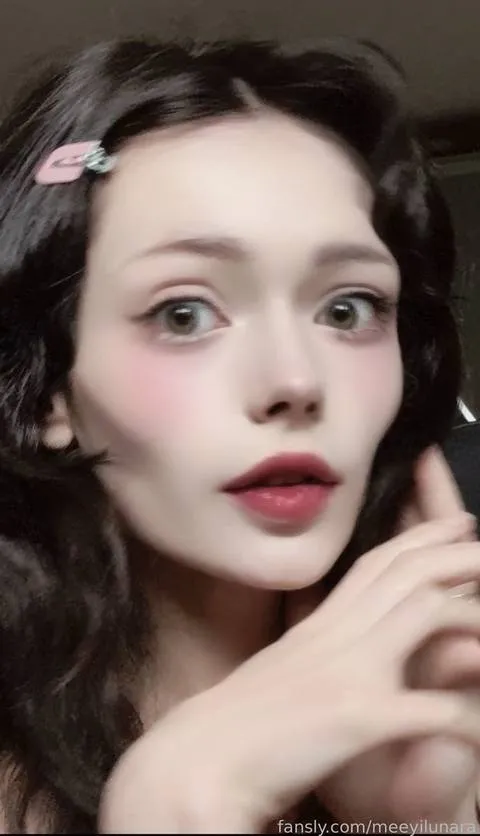 @meeyilunara