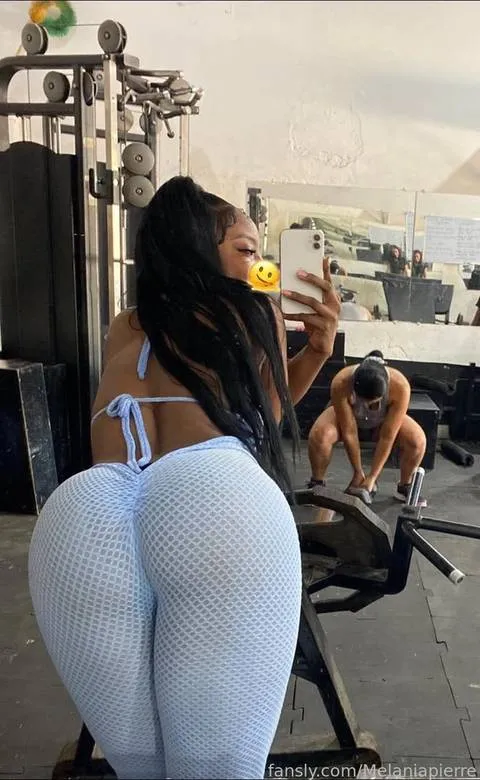 @Melaniapierre