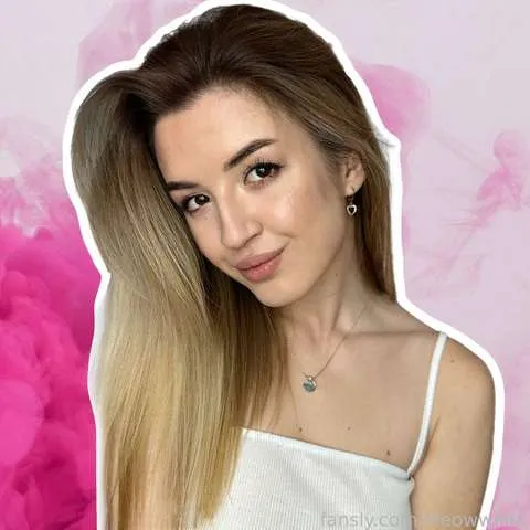 @MeowwMia
