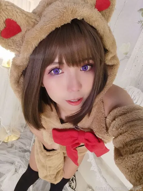 @Mewjiic
