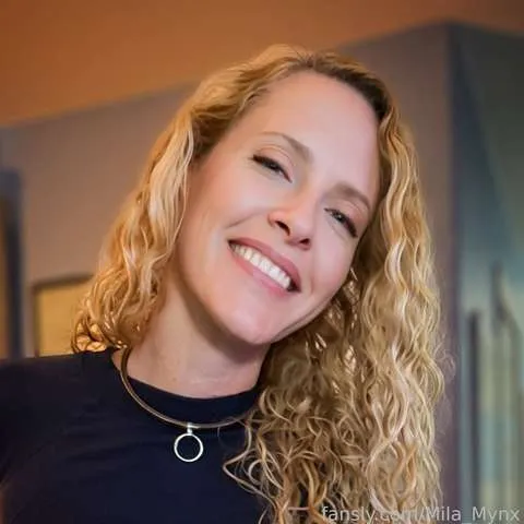 @Mila_Mynx