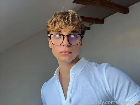 @Milanxxx