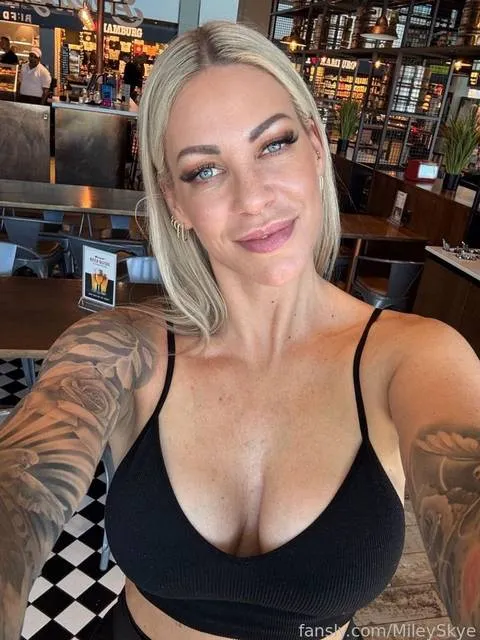 @MileySkye
