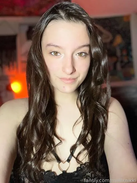 @milffxnikki