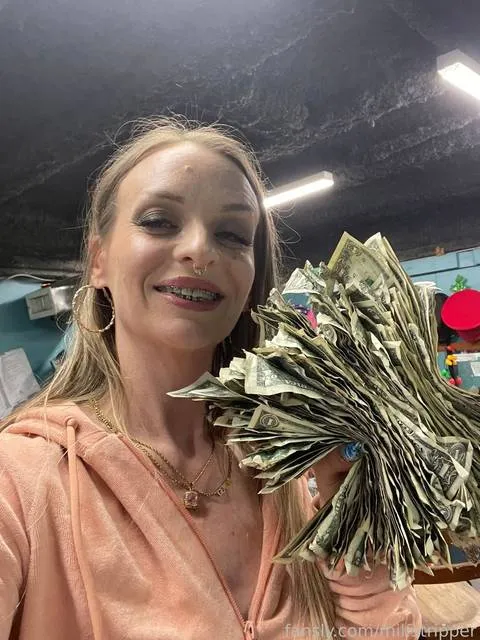 @milfstripper