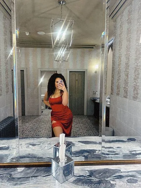 @Milk_Mistress25