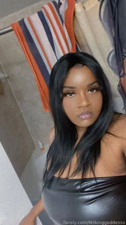 @Milkinggoddesss