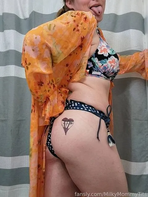 @MilkyMommyTits