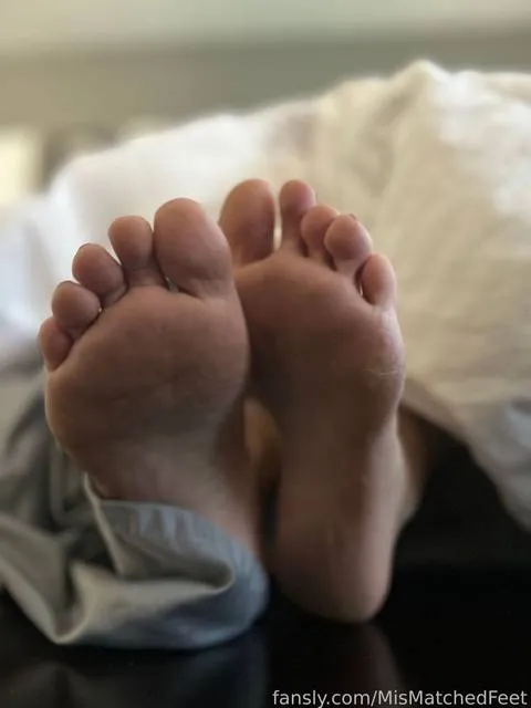 @MisMatchedFeet