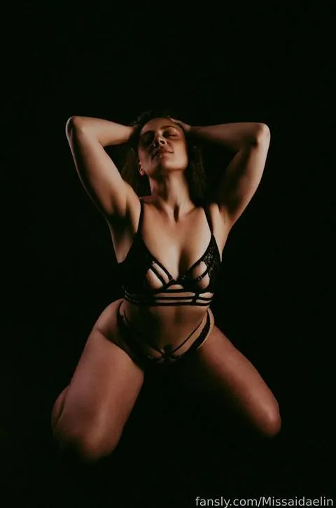 @Missaidaelin