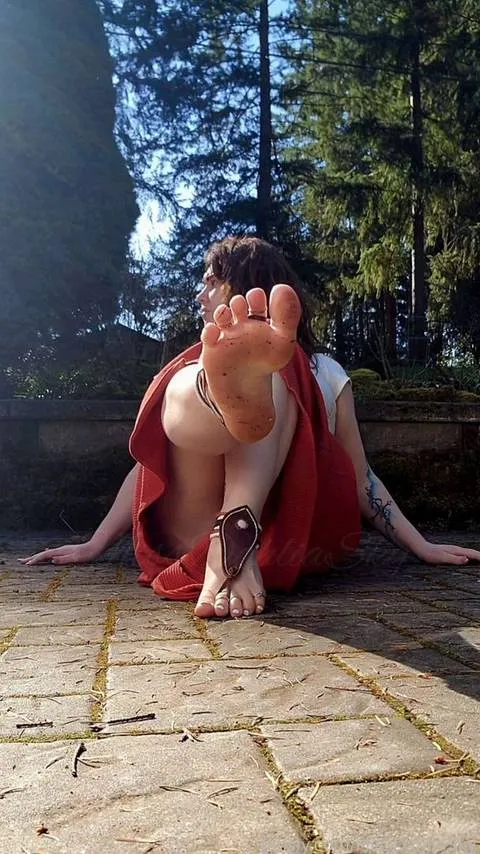 @MissDahliaSky