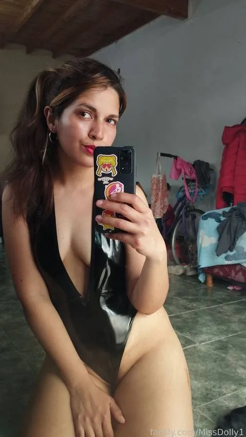 @MissDolly1