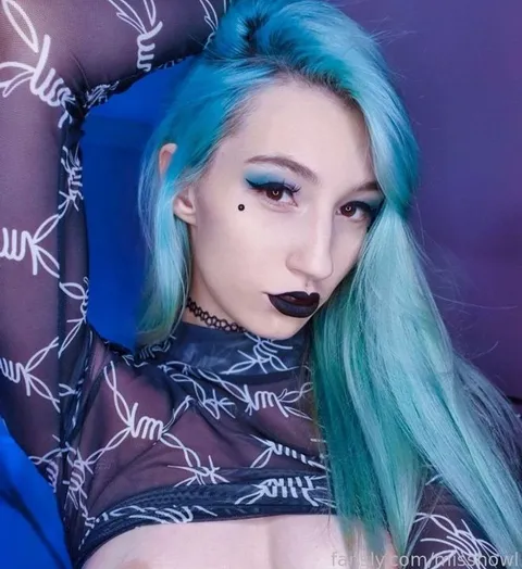@misshowl