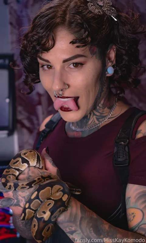 @MissKayKomodo