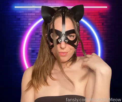 @MissKittyMeow