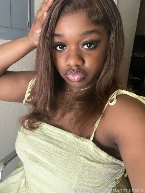 @missriahmichelle