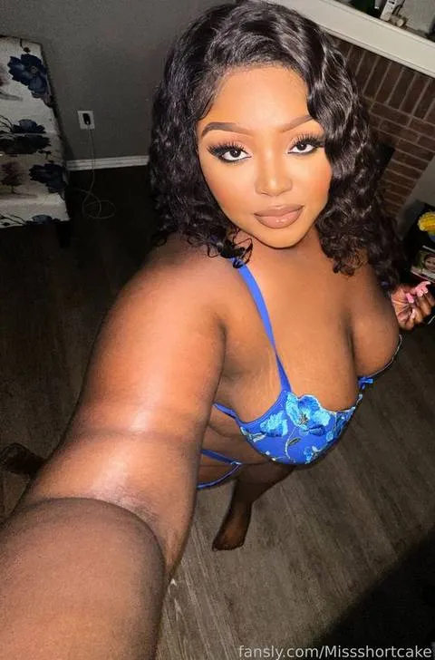 @Missshortcake