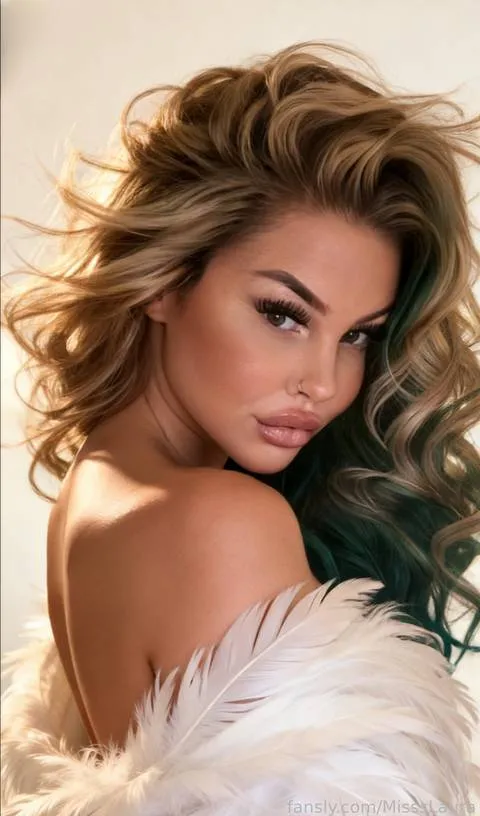 @MisssLaura
