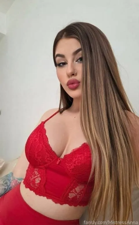 @MistressAnna