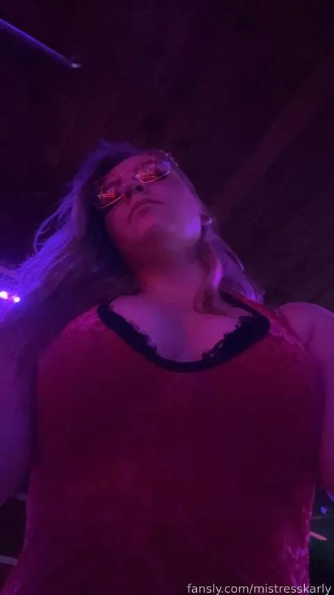@mistresskarly