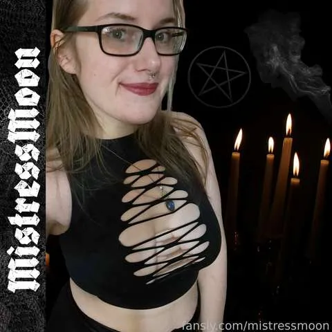 @mistressmoon