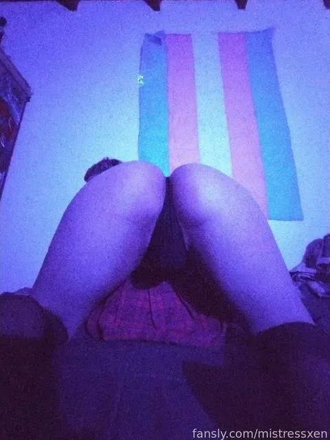 @mistressxen