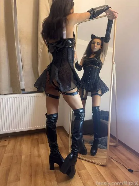 @MitziX