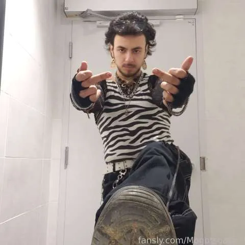 @Mogotsoaked