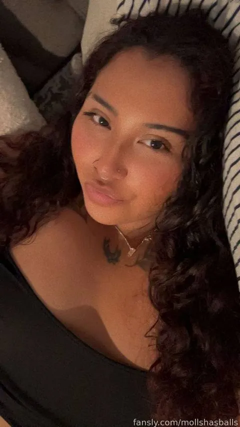 @mollshasballs