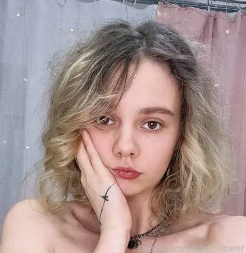 @molly__flower