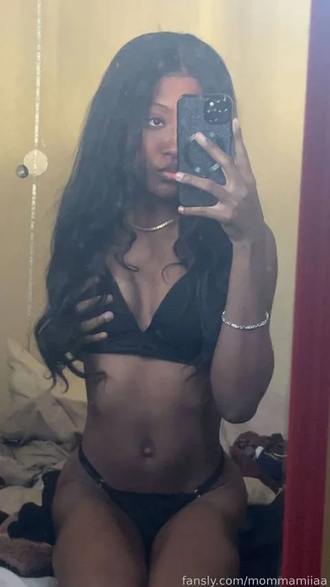 @mommamiiaa