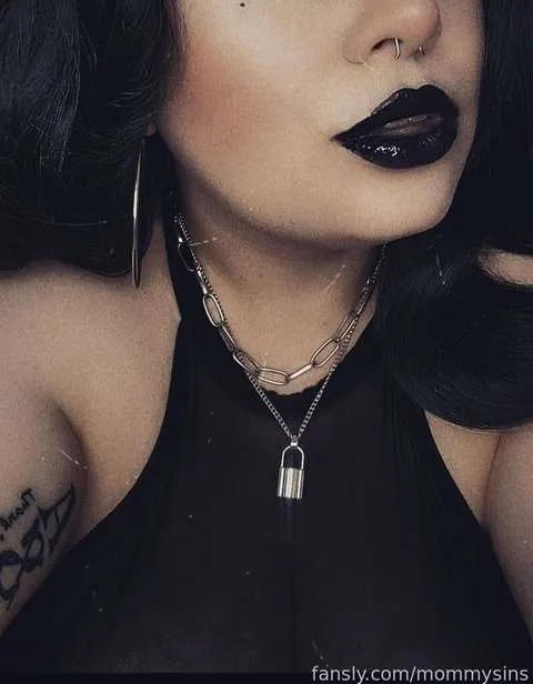 @mommysins