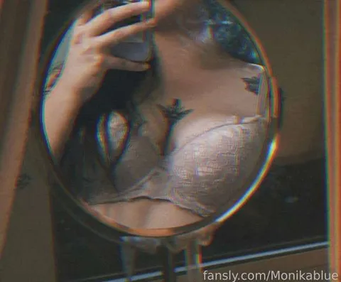 @Monikablue