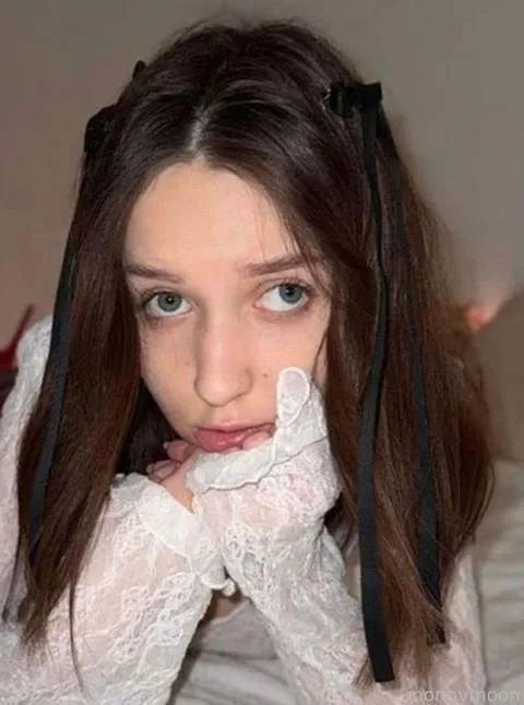 @monnymoon