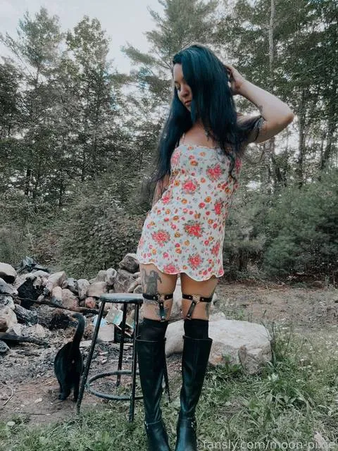 @moon-pixie