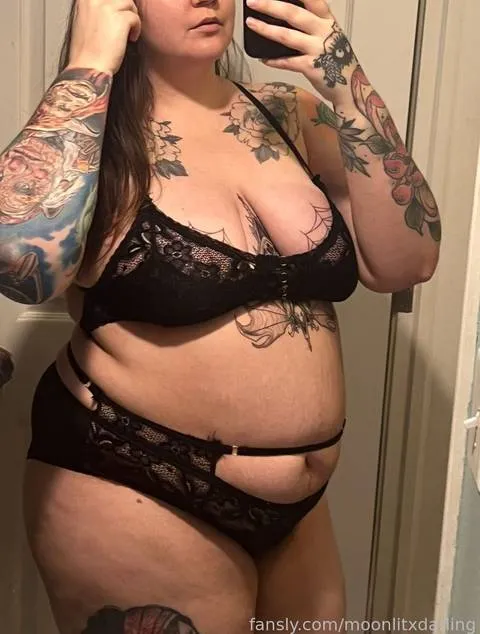 @moonlitxdarling