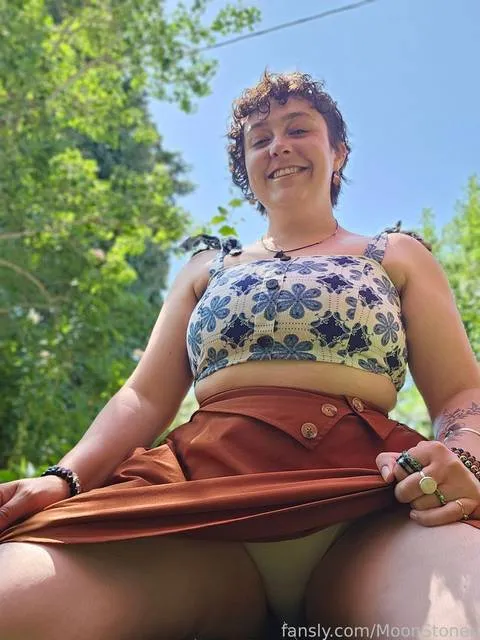 @MoonStoner