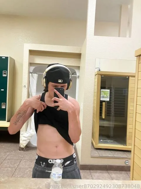 @Mr3rdlegCe