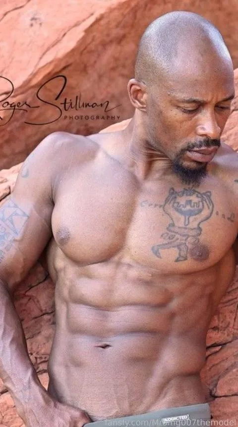 @Mromg007themodel