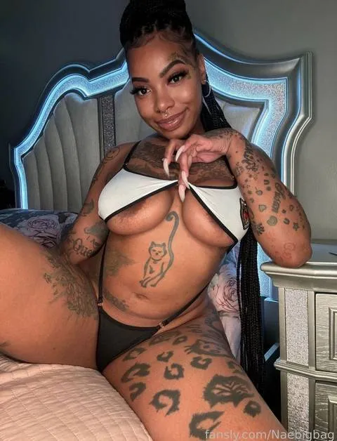 @Naebigbag
