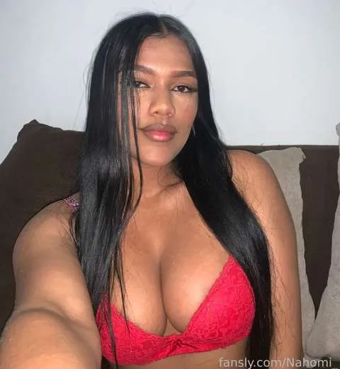 @Nahomi_