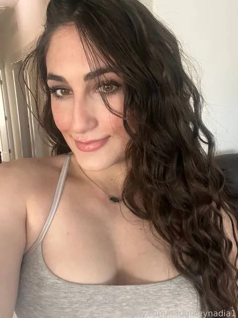 @naughtyynadia1
