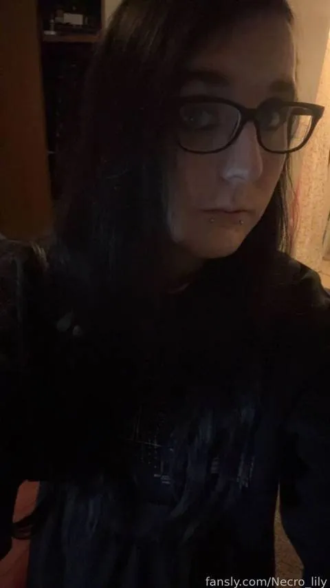 @Necro_lily