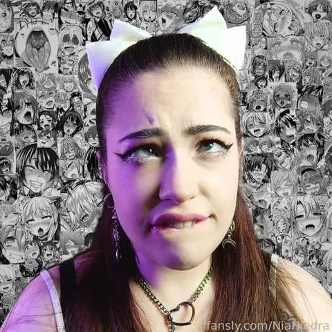@NiaHiedra