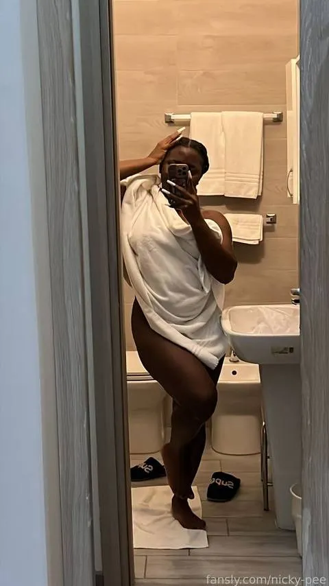 @nicky-pee