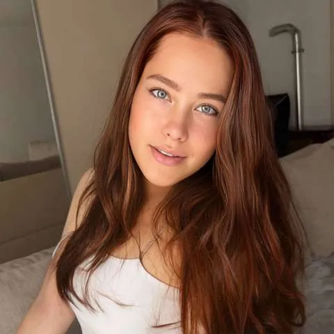 @NicoleMurkovski