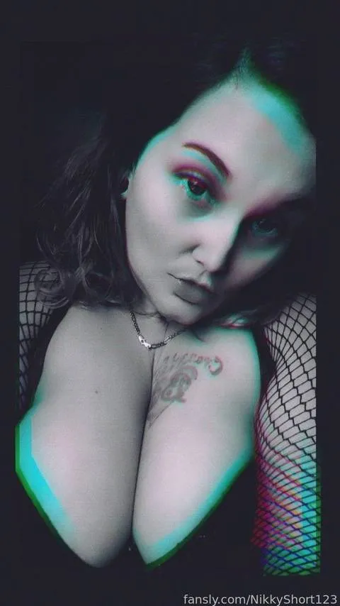 @NikkyShort123