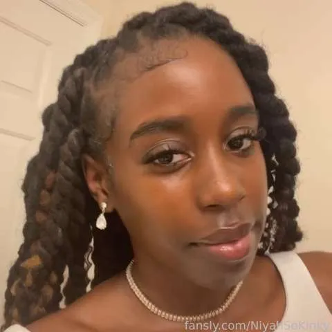 @NiyahSoKinky